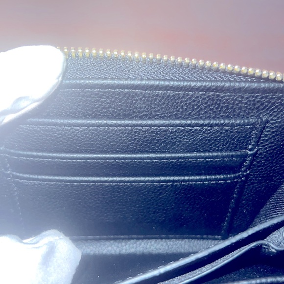 NWOT BOUTIQUE WRISTLET - Picture 6 of 8